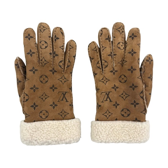 Louis Vuitton Monogram Shearling Mouton Gloves - Picture 2 of 5